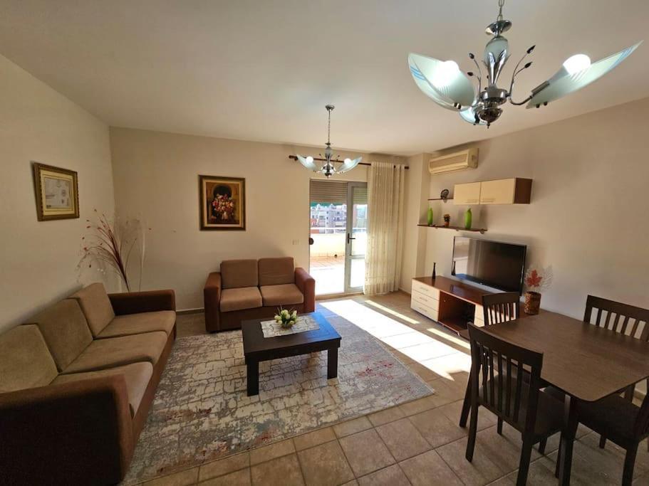 Central Apartment Tiranë Eksteriør bilde